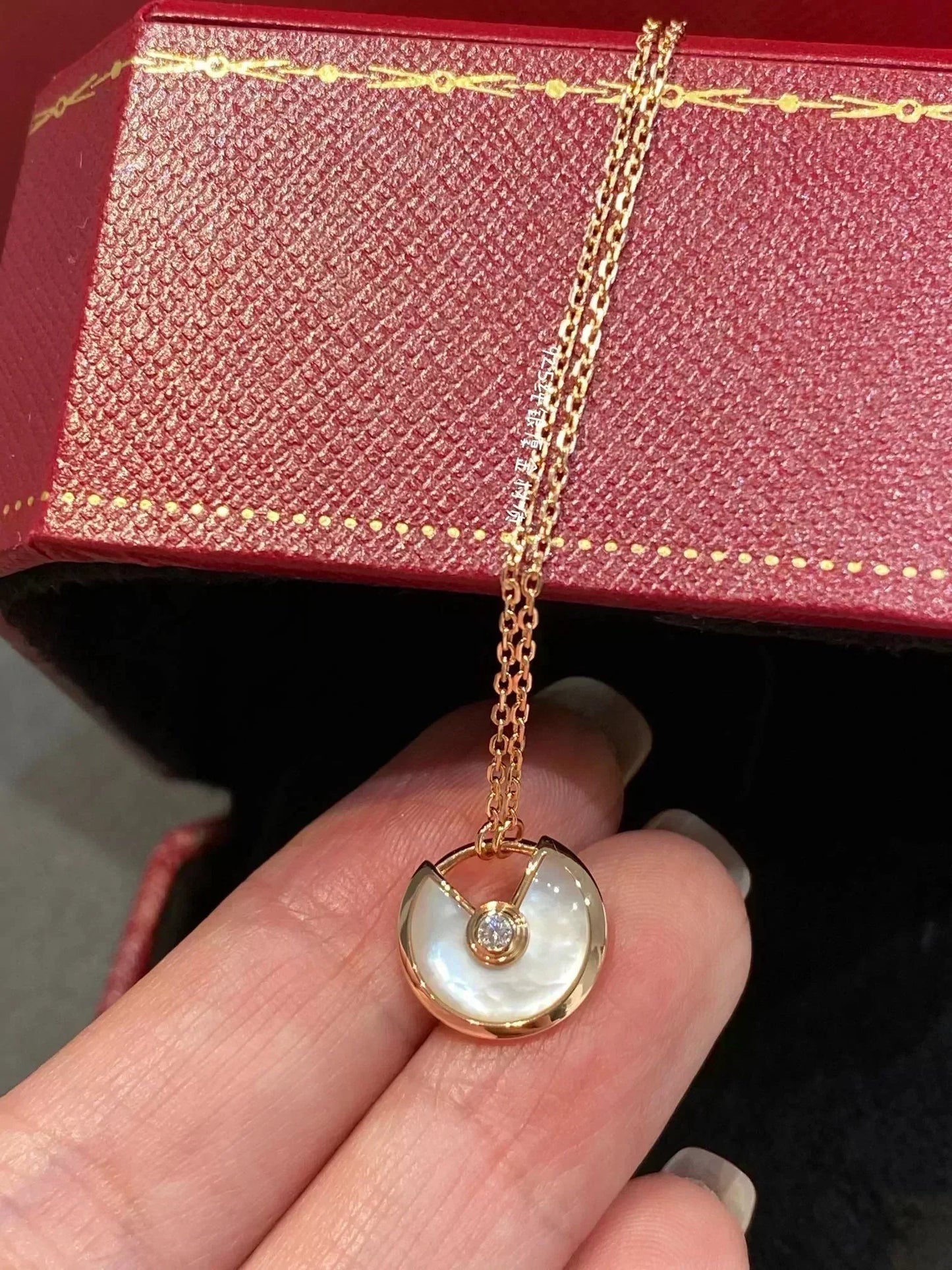 DIANA AMULETTE ROSE GOLD MOP NECKLACE