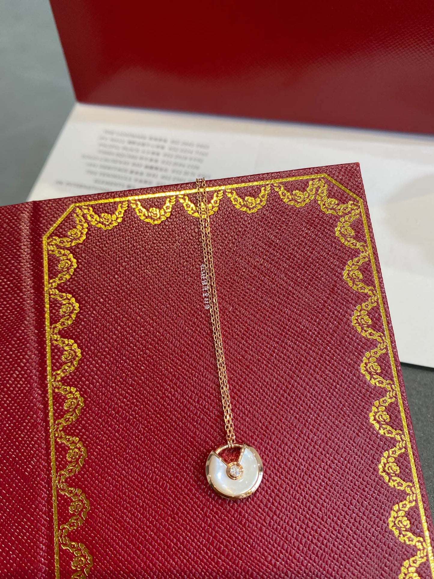 DIANA AMULETTE ROSE GOLD MOP NECKLACE