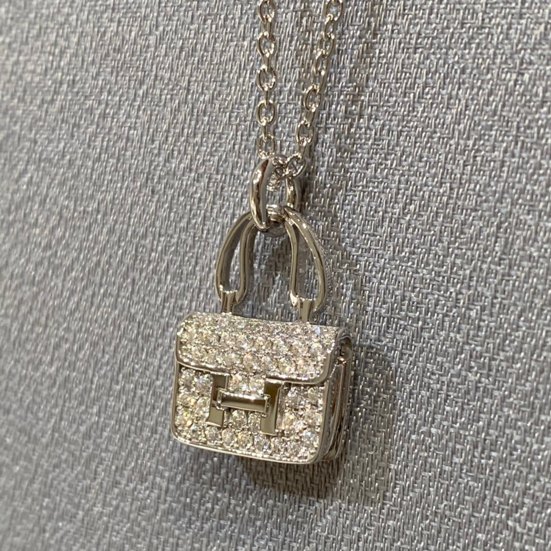 DIANA CONSTANCE PEDANT DIAMOND NECKLACE