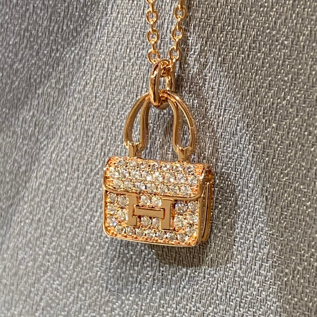 DIANA CONSTANCE PEDANT DIAMOND NECKLACE