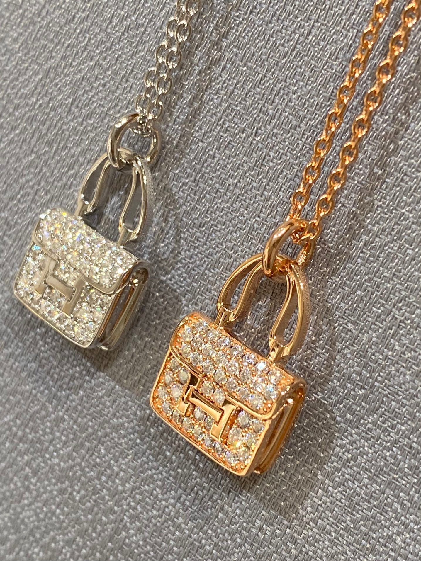DIANA CONSTANCE PEDANT DIAMOND NECKLACE