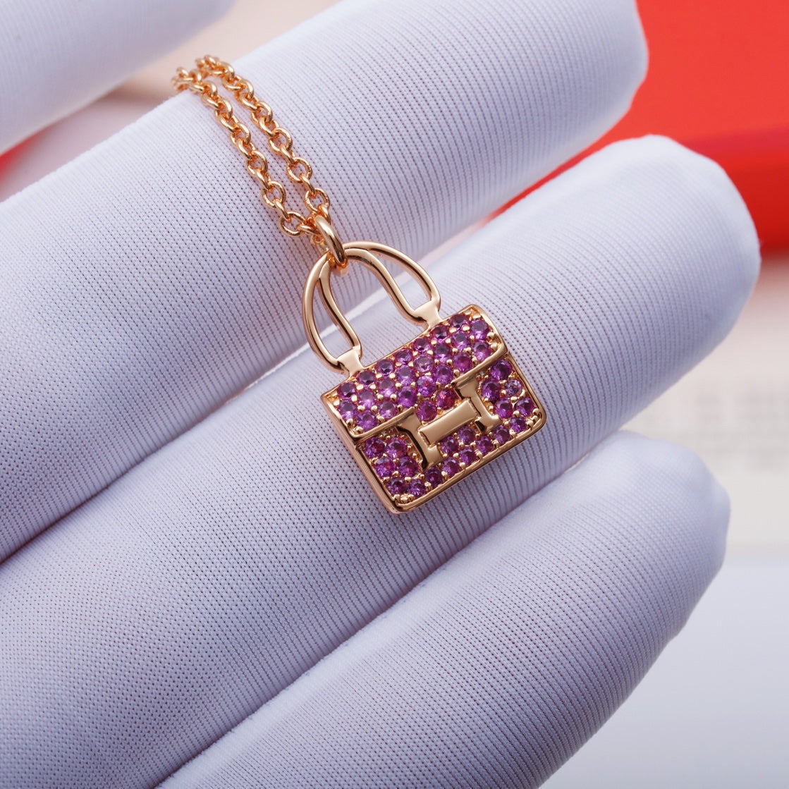 DIANA CONSTANCE PEDANT PURPLE DIAMOND NECKLACE