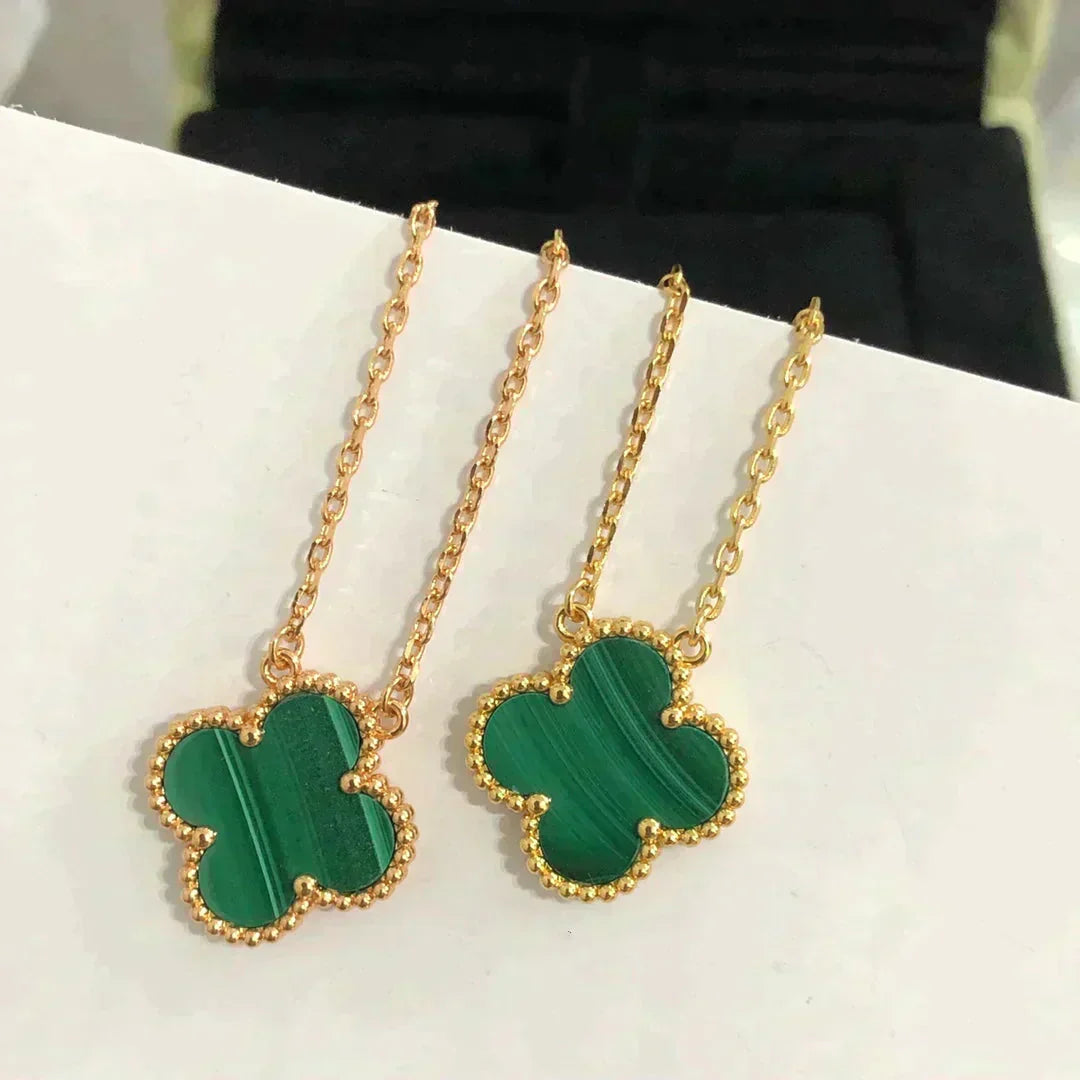 DIANA CLOVER 15MM MALACHITE SINGLE FLOWER NECKLACE