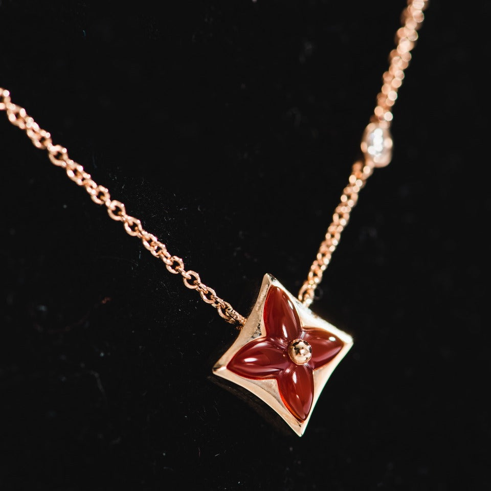 DIANA STAR NECKLACE PINK GOLD 1 DIAMOND