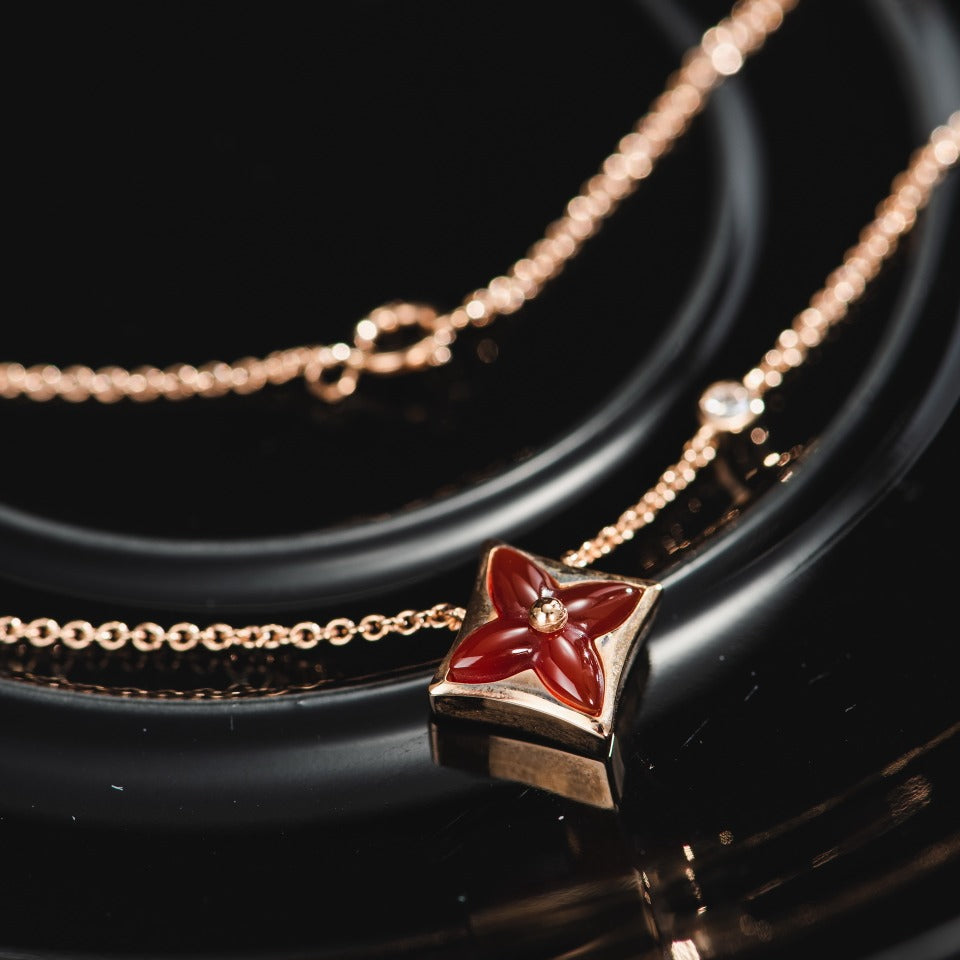 DIANA STAR NECKLACE PINK GOLD 1 DIAMOND