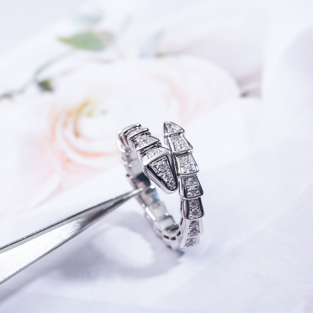 DIANA SERPENTI RING SILVER DIAMOND PAVED 4MM