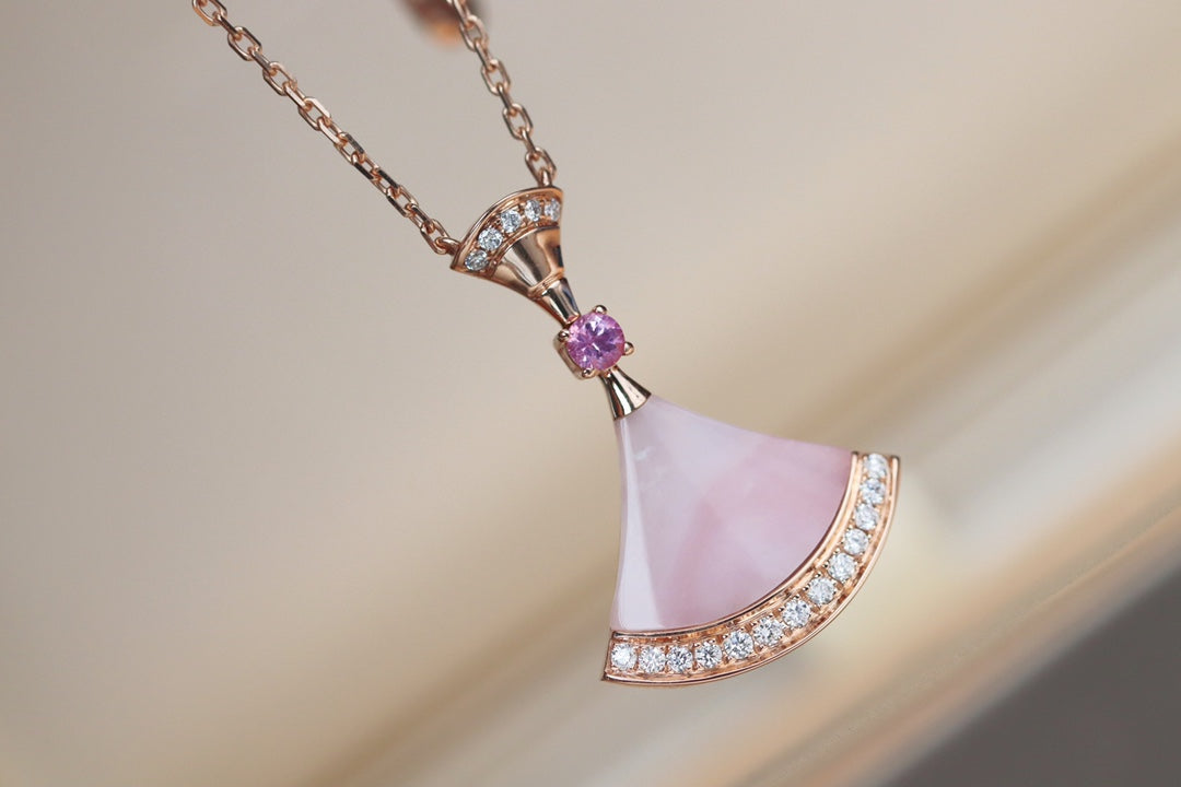 Collier Diana Dream avec diamants en nacre rose