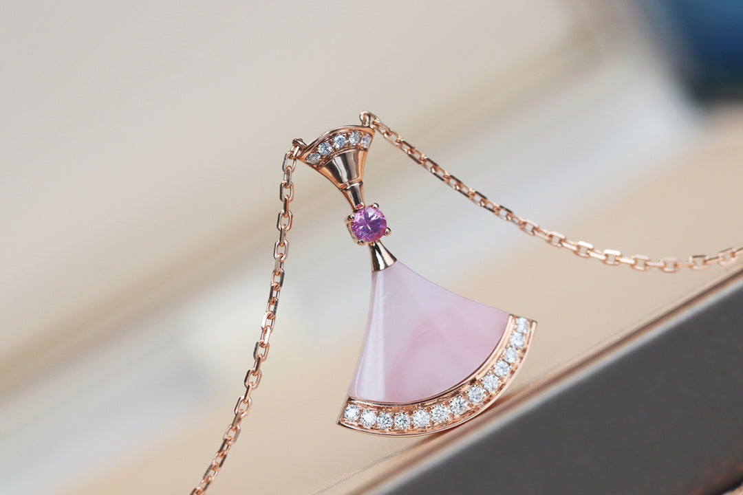 Collier Diana Dream avec diamants en nacre rose