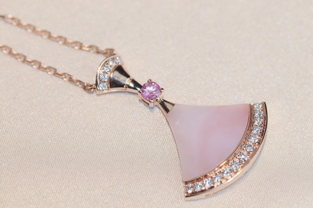 Collier Diana Dream avec diamants en nacre rose