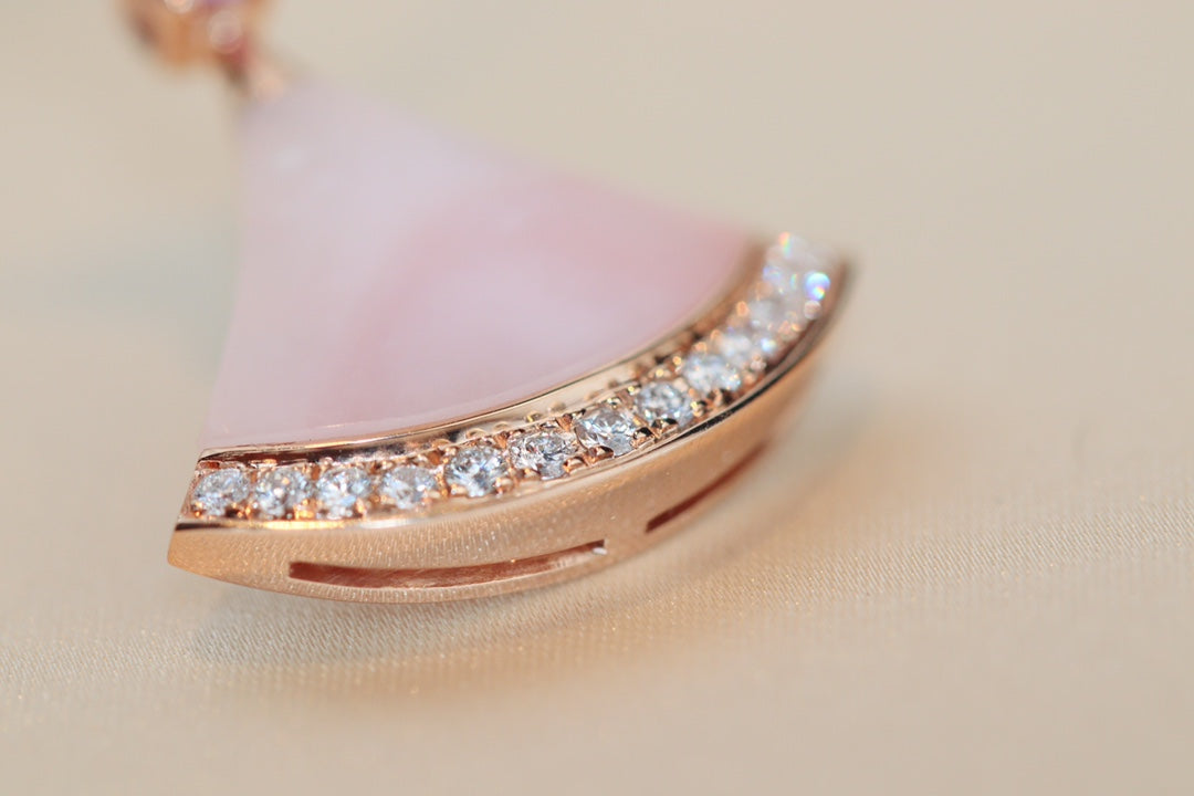Collier Diana Dream avec diamants en nacre rose