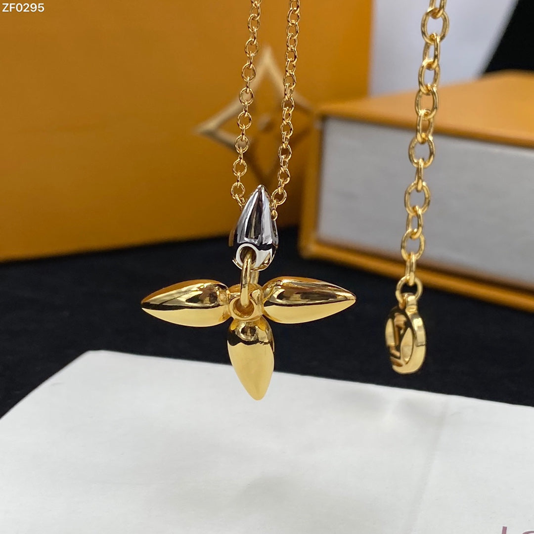 DIANA LOUISETTE PEDANT GOLD NECKLACE