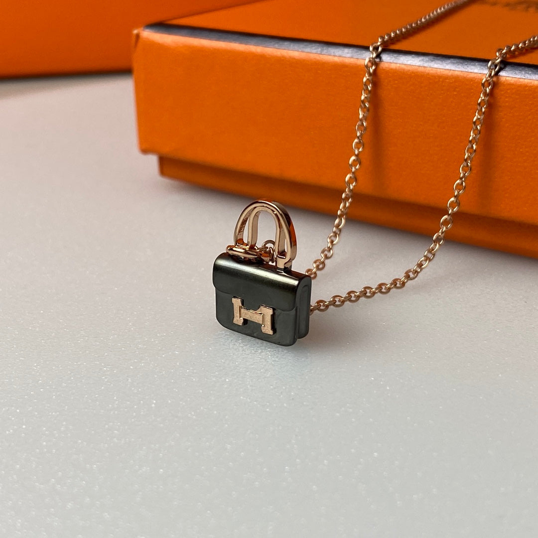 DIANA CONSTANCE BLACK PEDANT PINK GOLD NECKLACE