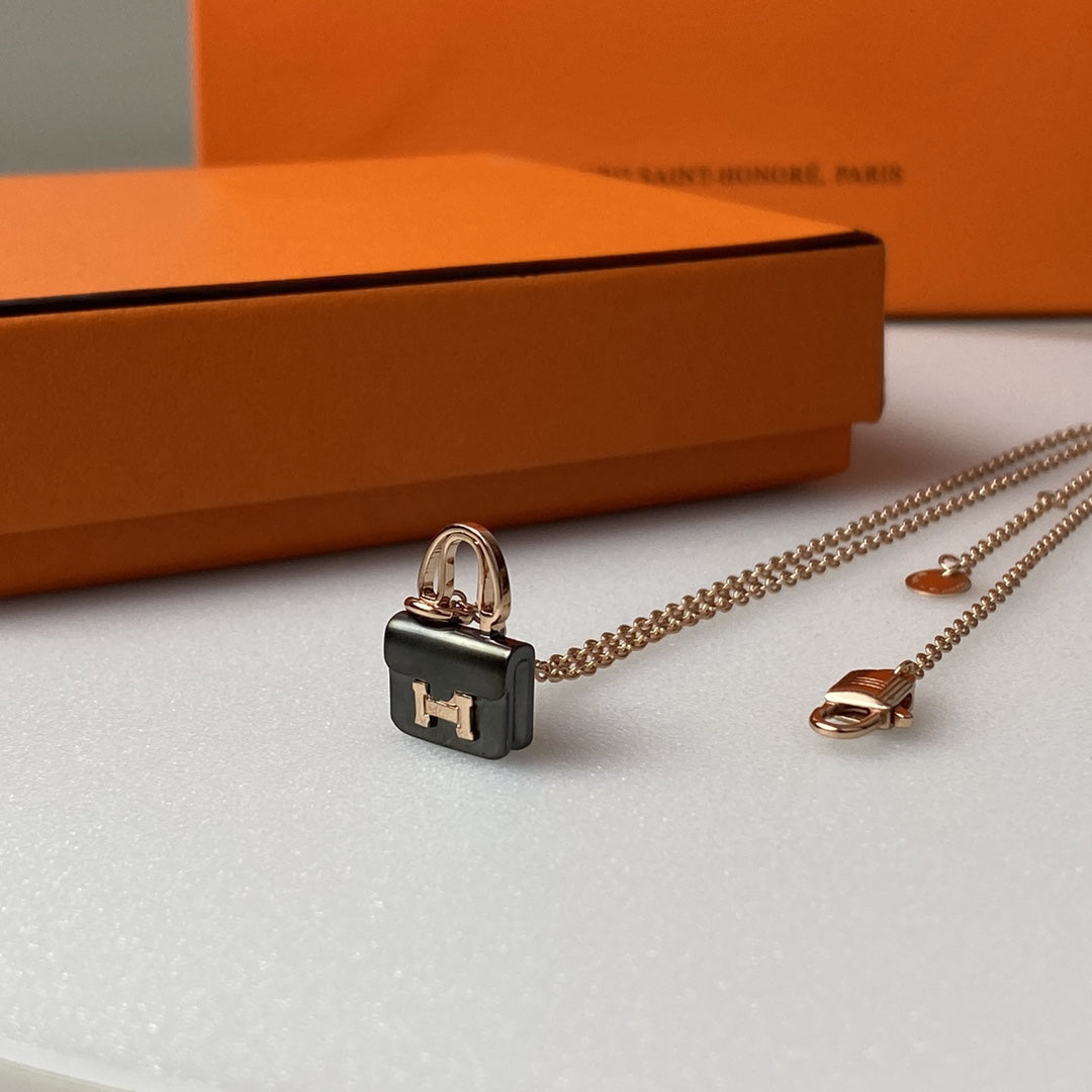 DIANA CONSTANCE BLACK PEDANT PINK GOLD NECKLACE