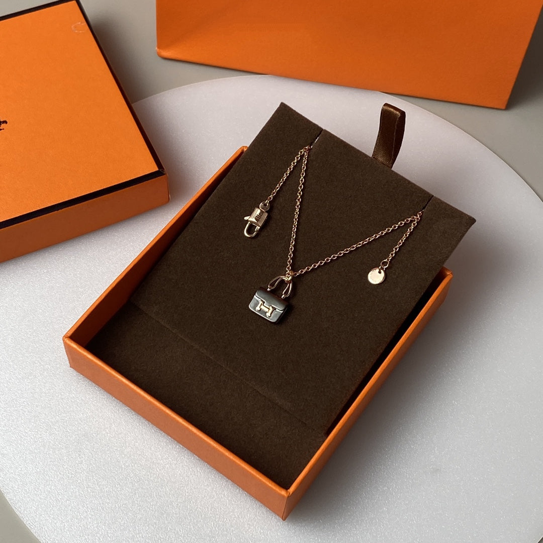 DIANA CONSTANCE BLACK PEDANT PINK GOLD NECKLACE