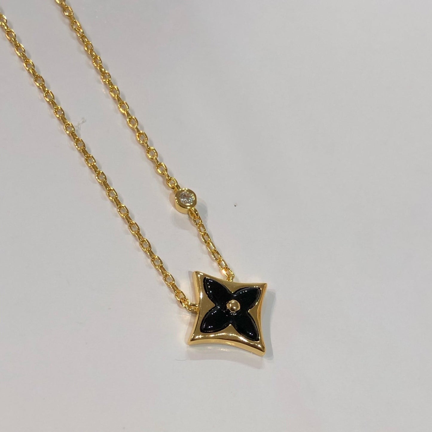 DIANA STAR BLACK MOP NECKLACE