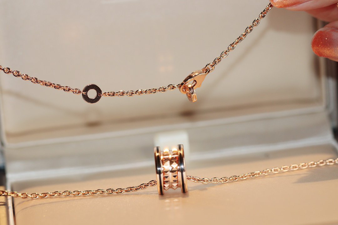 DIANA ZERO 1 ROCK PEDANT PINK GOLD BLACK NECKLACE
