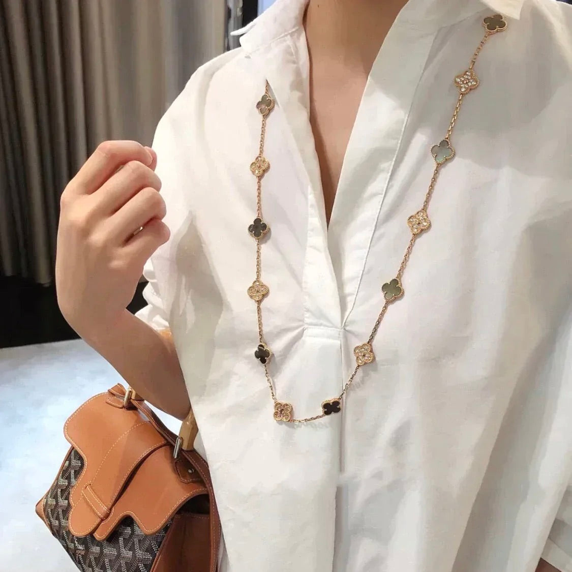 Collier Diana Clover 20 motifs en nacre foncée et diamants