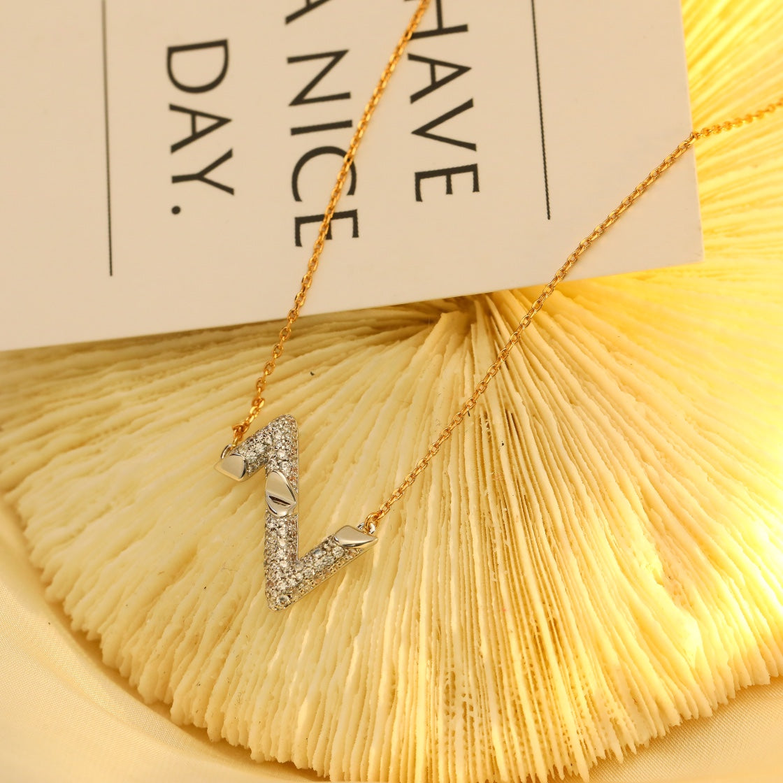DIANA VOLT SILVER DIAMOND PEDANT NECKLACE