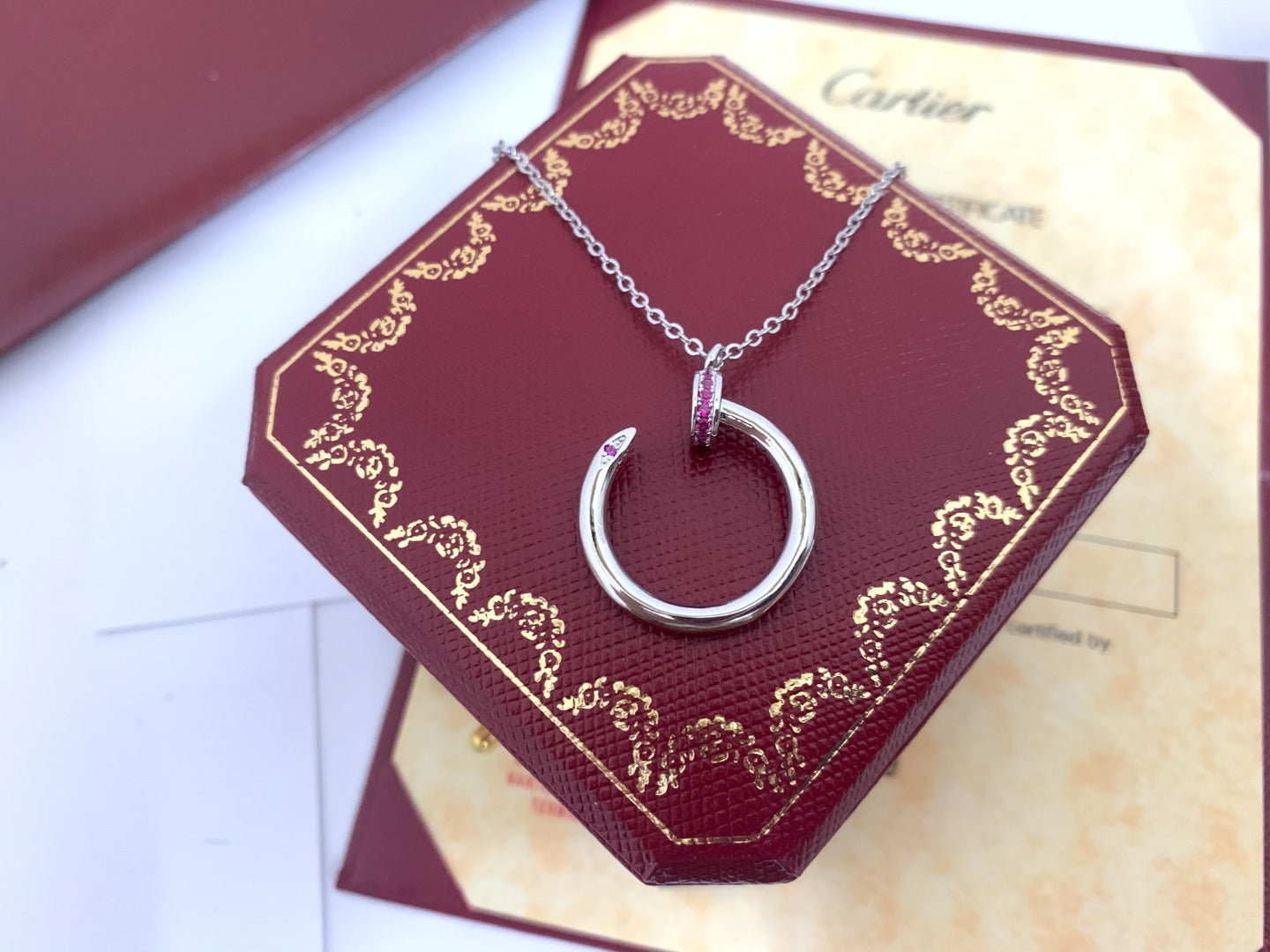 DIANA JUSTE PINK DIAMOND NECKLACE