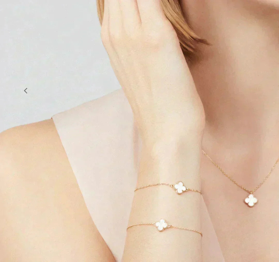 Collier Diana Clover Mini en nacre blanche 9,5 mm