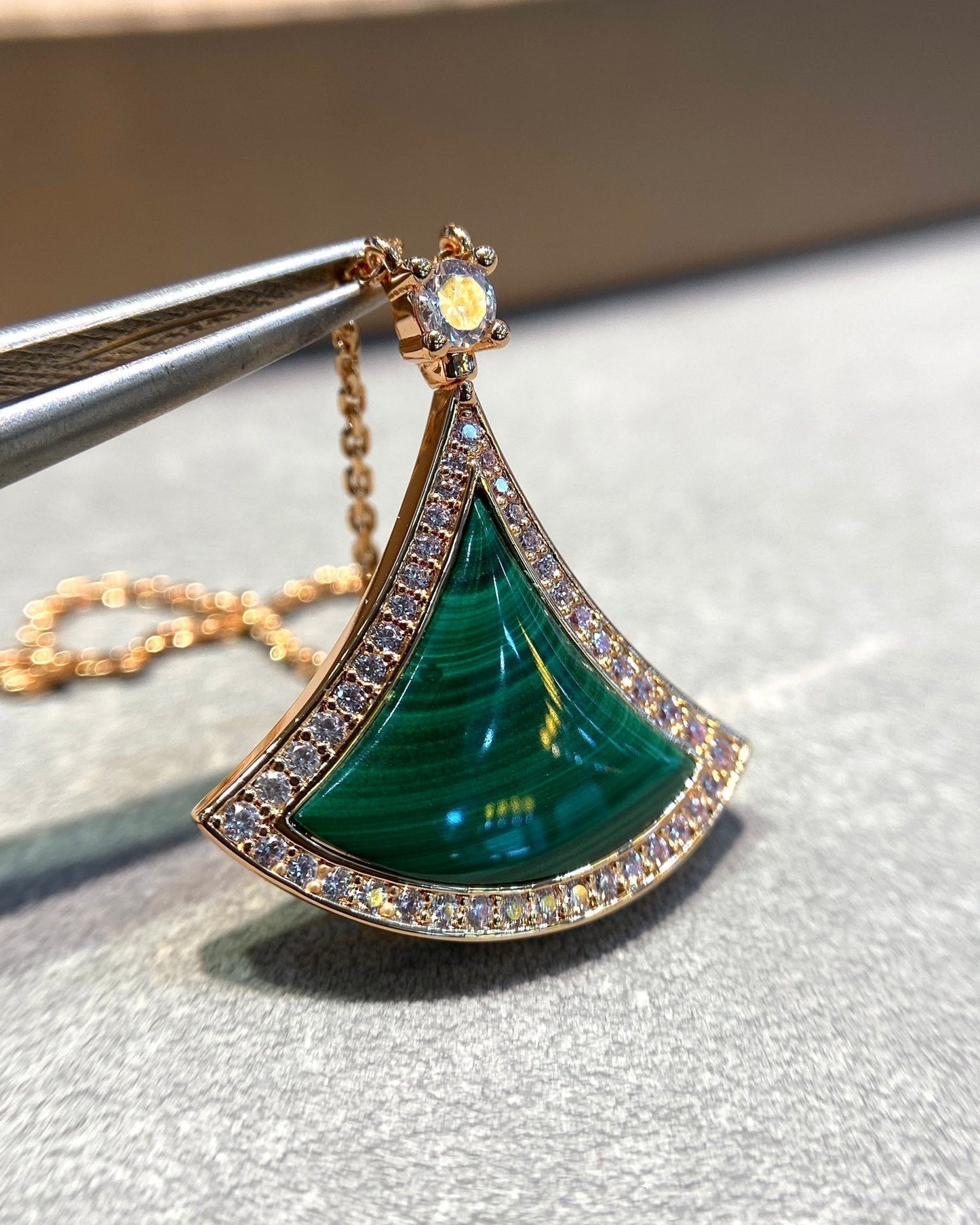 DIANA DREAM MALACHITE DIAMOND PAVED PINK GOLD NECKLACE