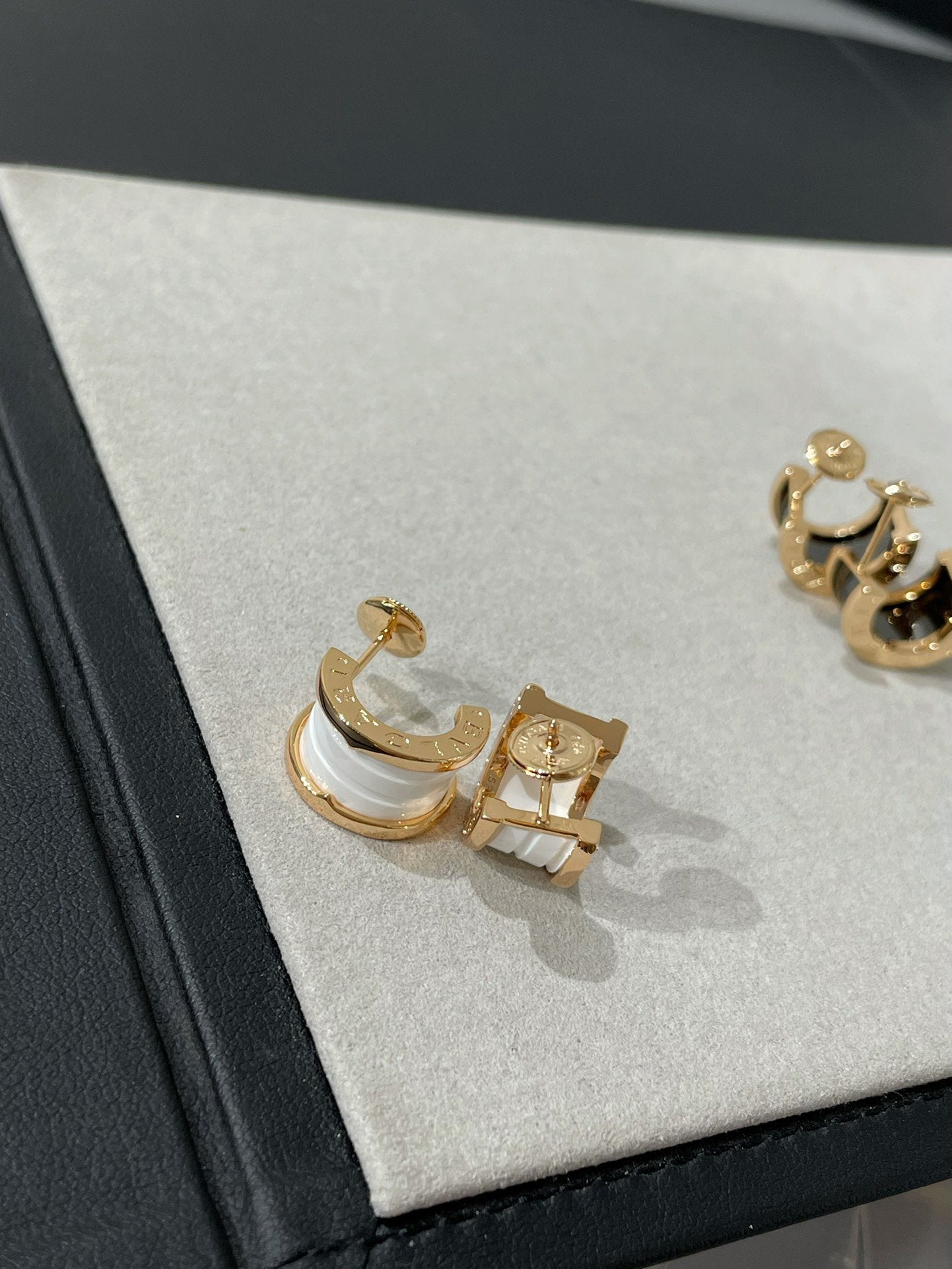 BOUCLES D'OREILLES DIANA ZERO 1 EN CÉRAMIQUE OR ROSE