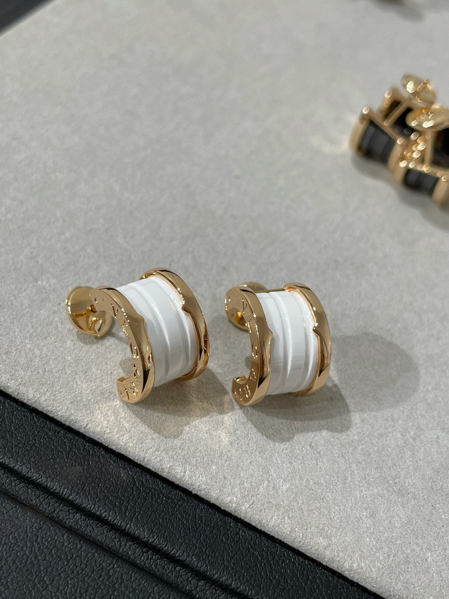 BOUCLES D'OREILLES DIANA ZERO 1 EN CÉRAMIQUE OR ROSE