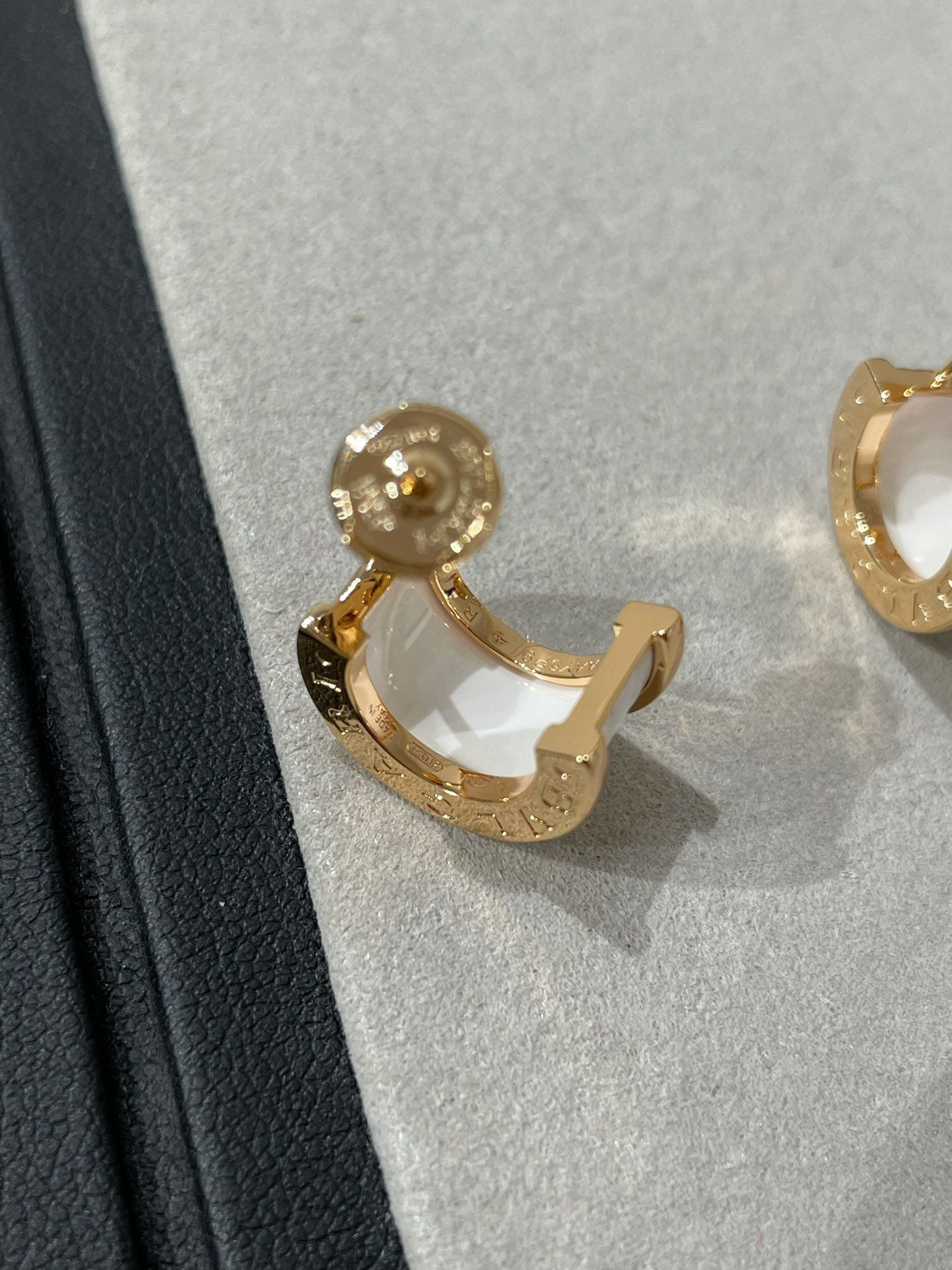 BOUCLES D'OREILLES DIANA ZERO 1 EN CÉRAMIQUE OR ROSE