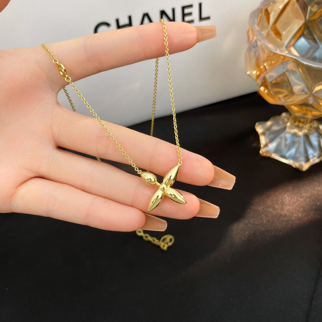 DIANA LOUISETTE GOLD NECKLACE