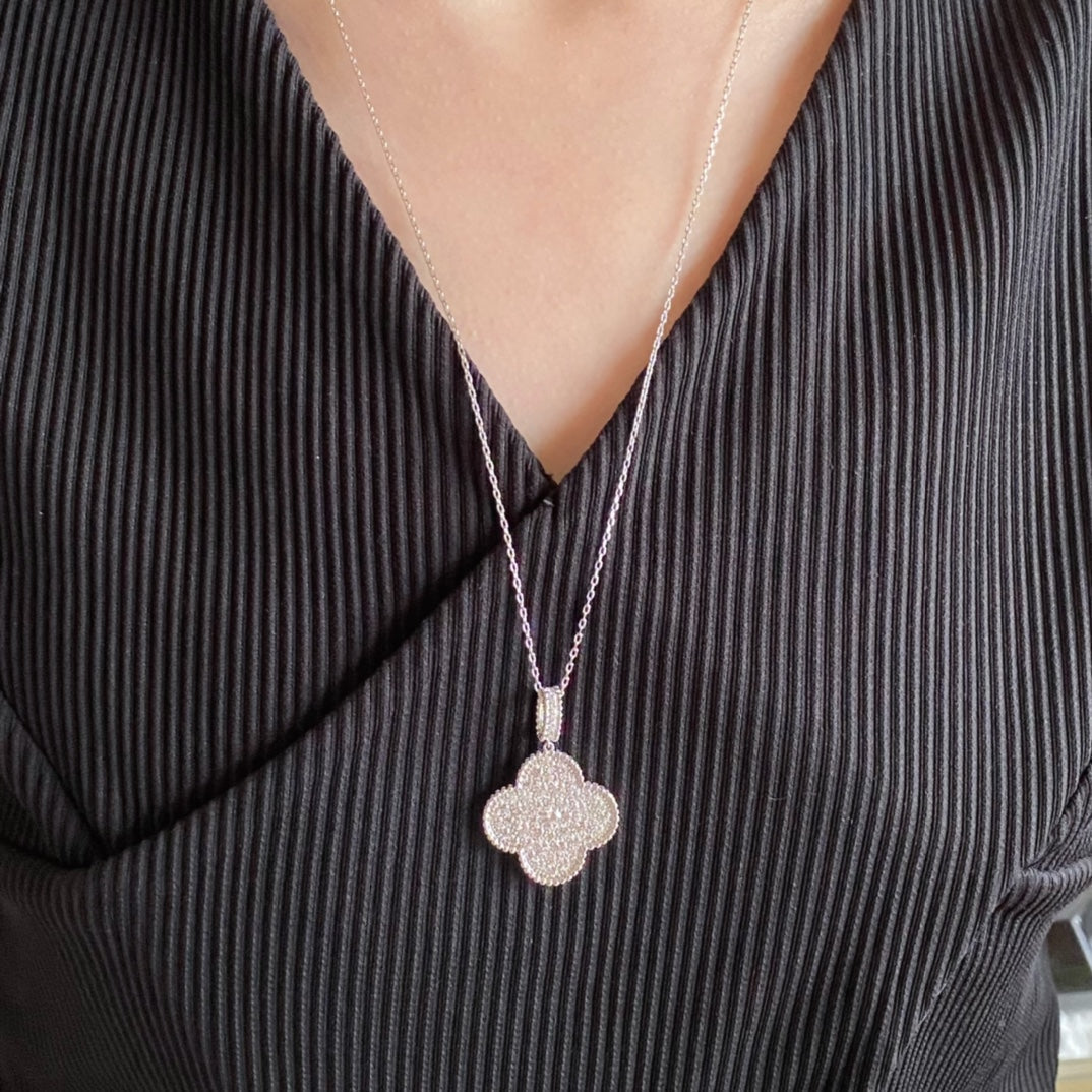 DIANA CLOVER 25MM LARGE PEDANT DIAMOND PAVED LONG NECKLACE