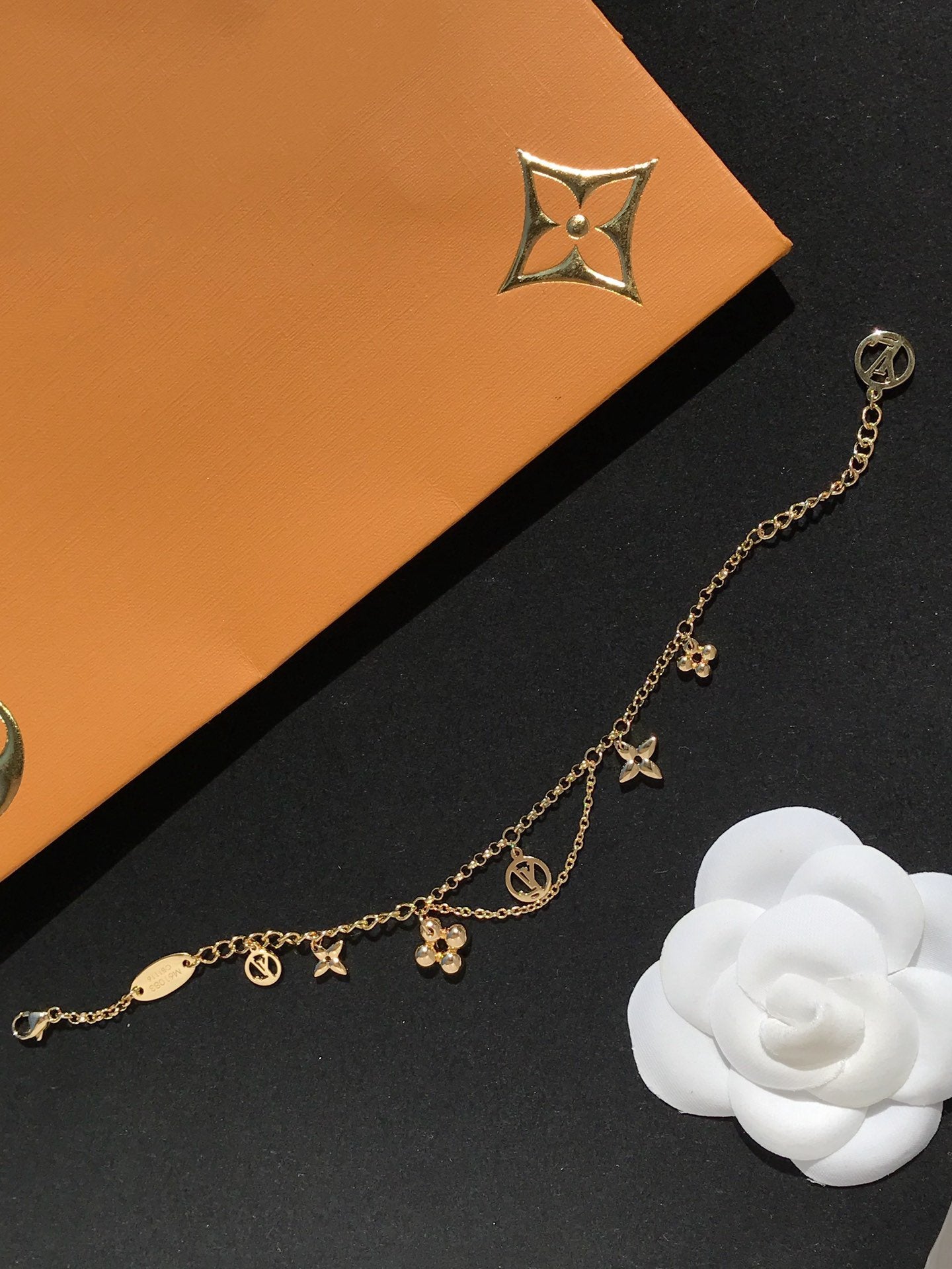 DIANA BLOOMING PINK GOLD MOP BRACELET