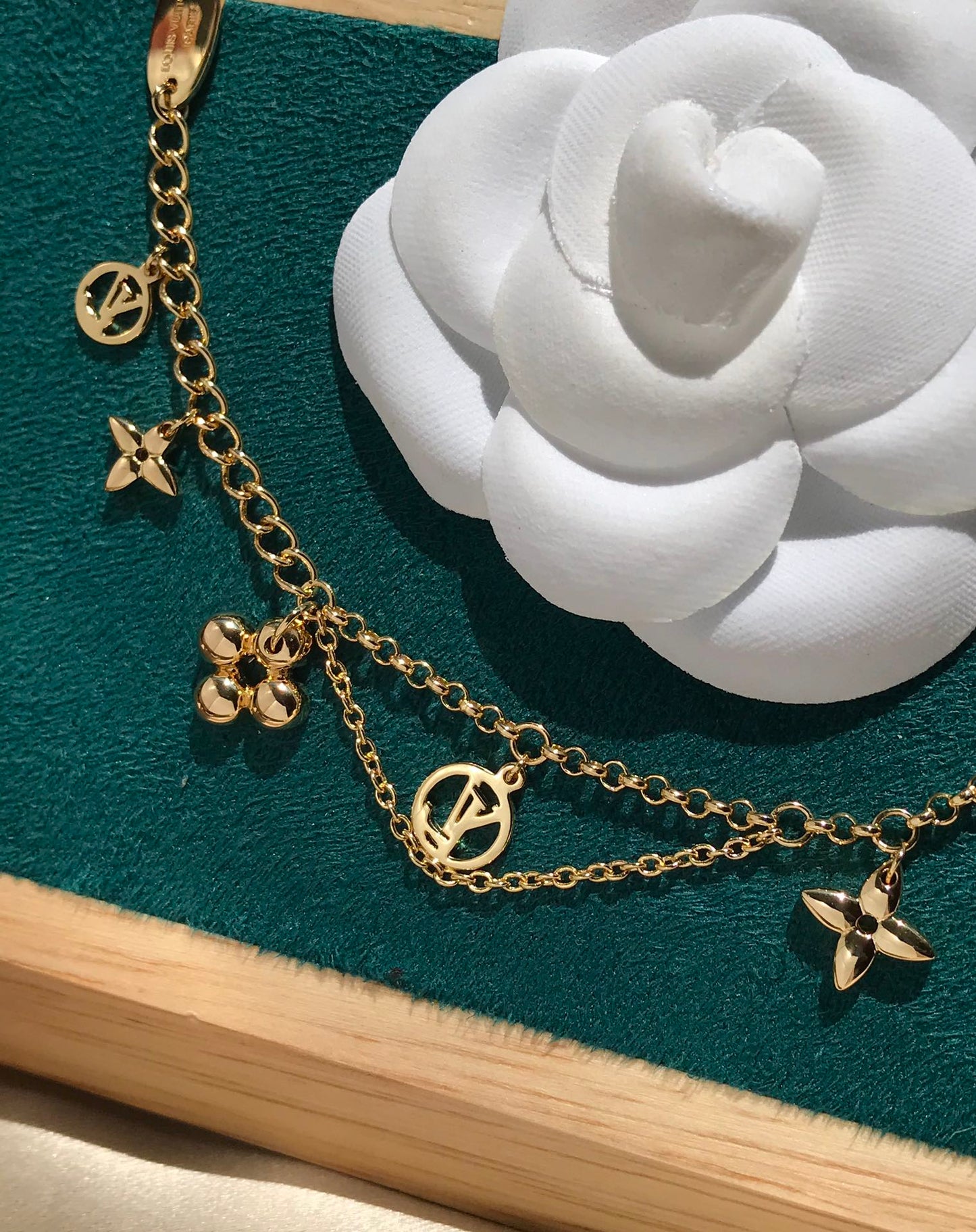 DIANA BLOOMING PINK GOLD MOP BRACELET