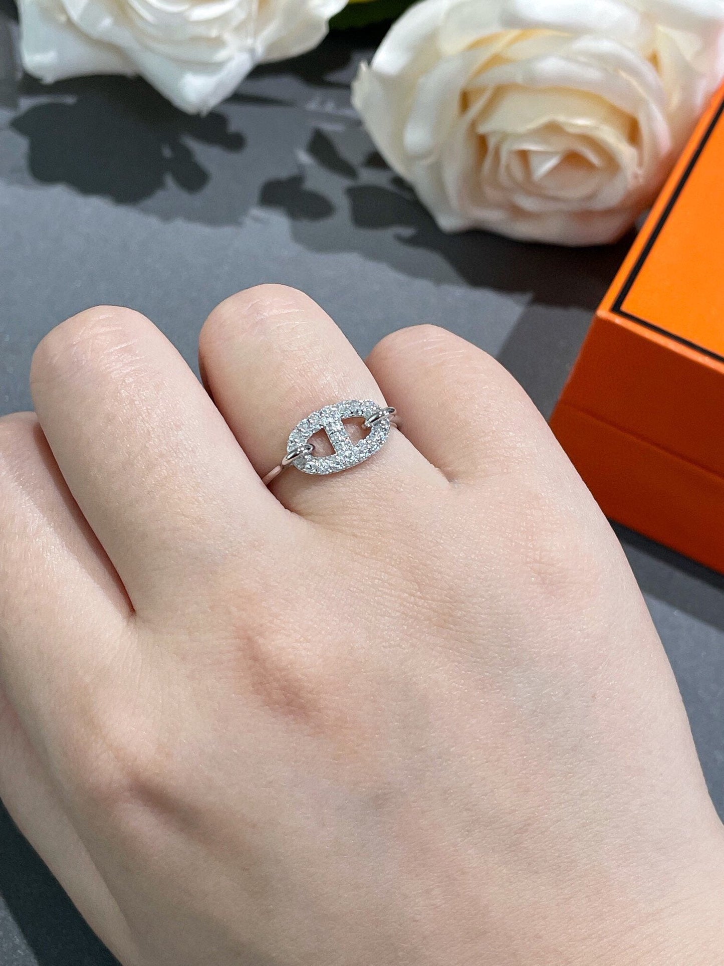 DIANA RONDE SMALL DIAMOND RING