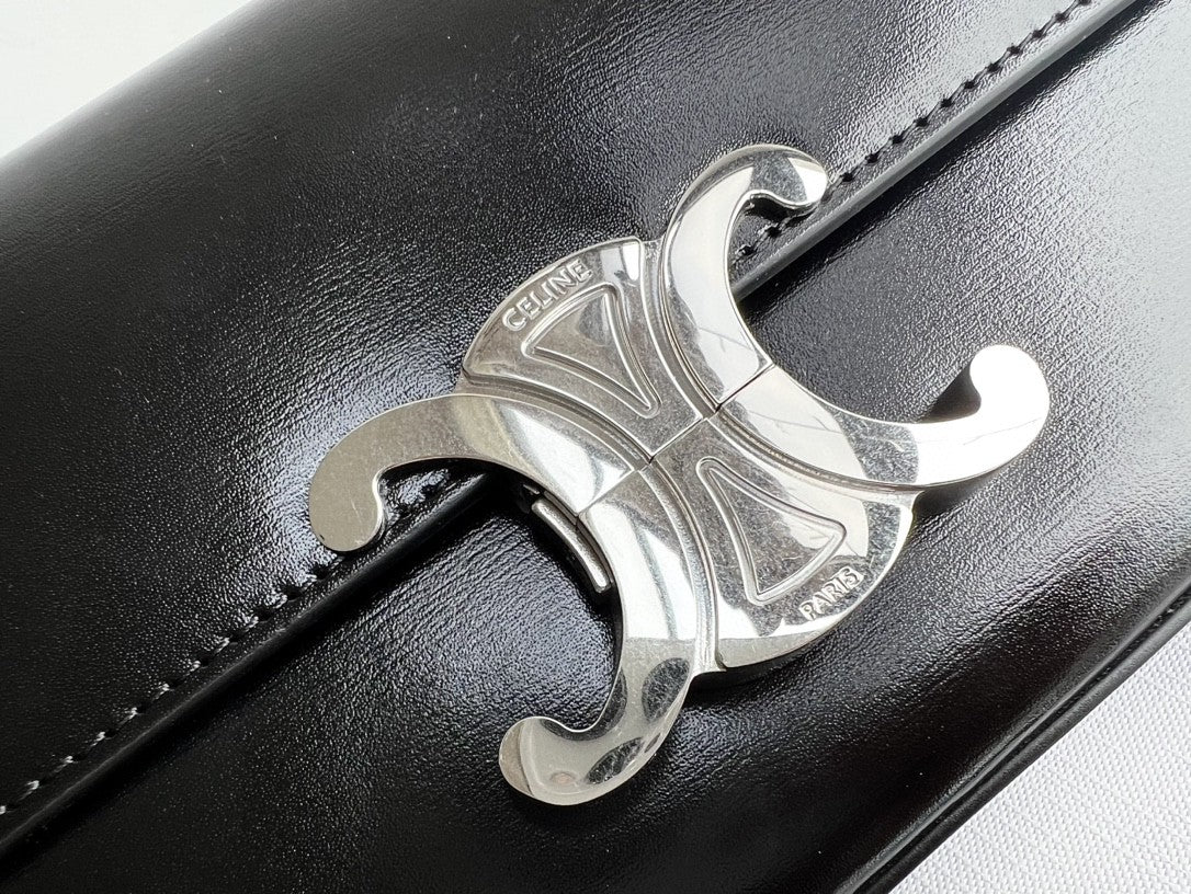 CLASSIC TRIOMPHE 20 BLACK CALFSKIN SILVER HARDWARE
