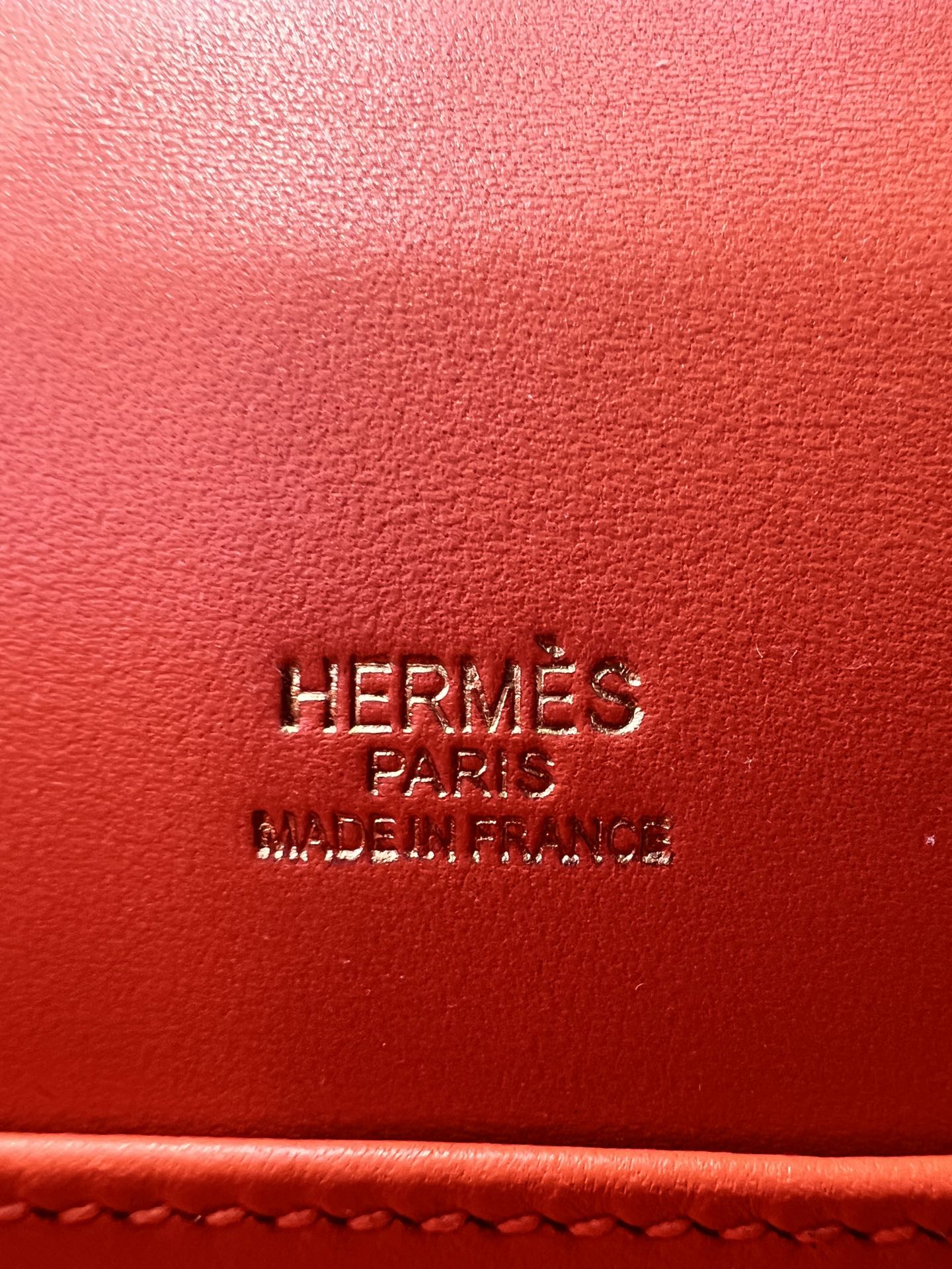 HM KELLY POCHETTE 22CM RED SWIFT GOLD HARDWARE