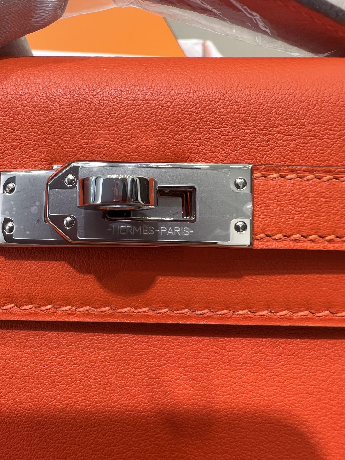 HM KELLY POCHETTE 22CM RED SWIFT SILVER HARDWARE
