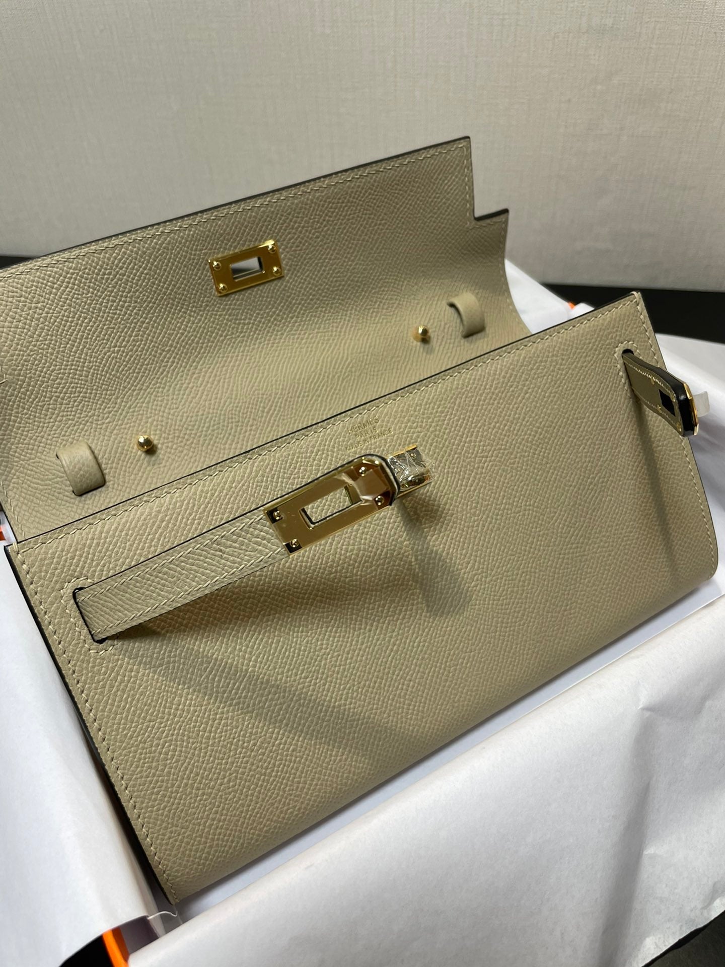 kelly woc 20.5 lichen epsom gold hardware