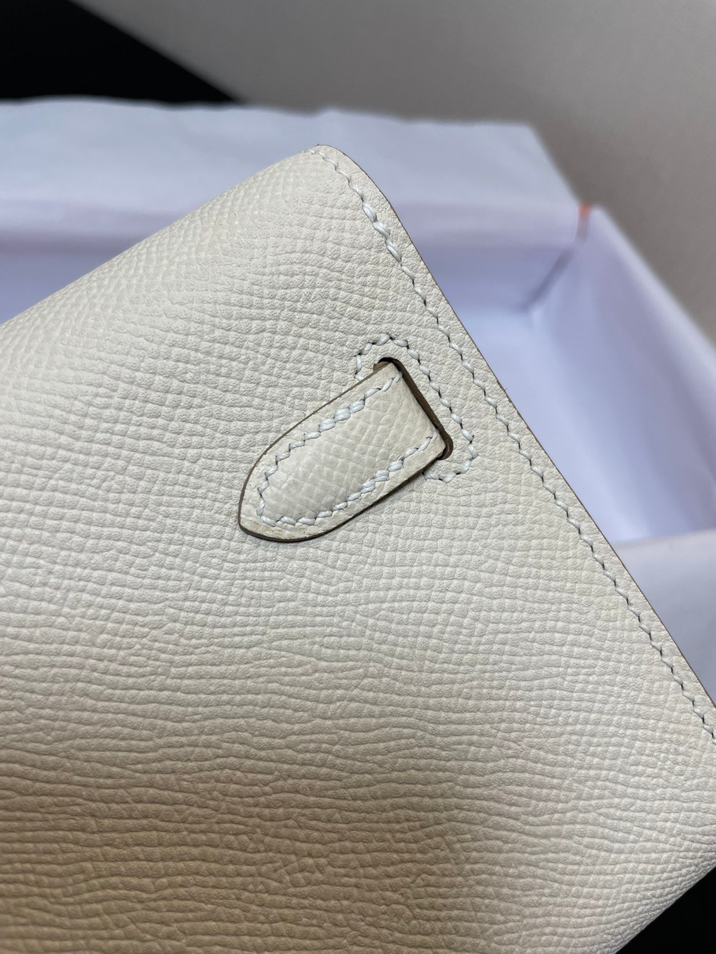 kelly woc 20.5 white epsom gold hardware