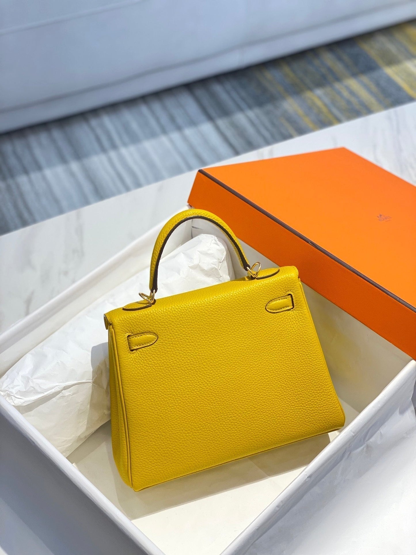 HM KELLY 28CM YELLOW TOGO GOLD HARDWARE
