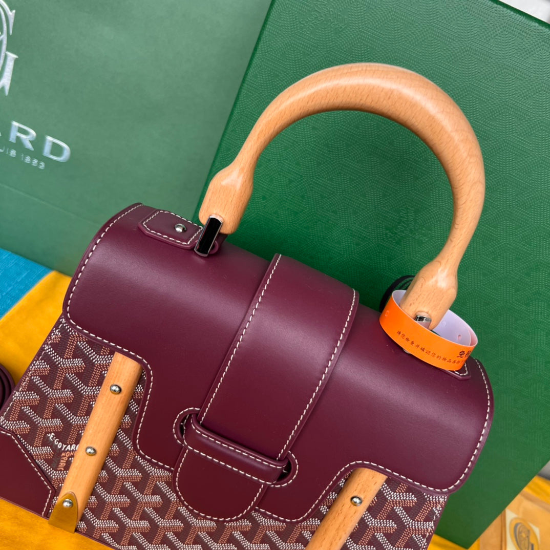 SA?GON PM BAG 28 IN CANNON PINK GOYARDINE CANVAS AND CALFSKIN