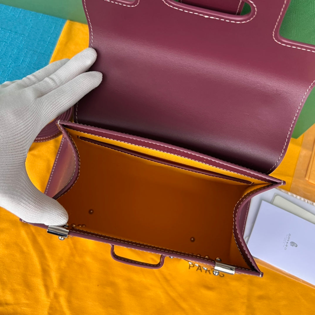 SA?GON PM BAG 28 IN CANNON PINK GOYARDINE CANVAS AND CALFSKIN