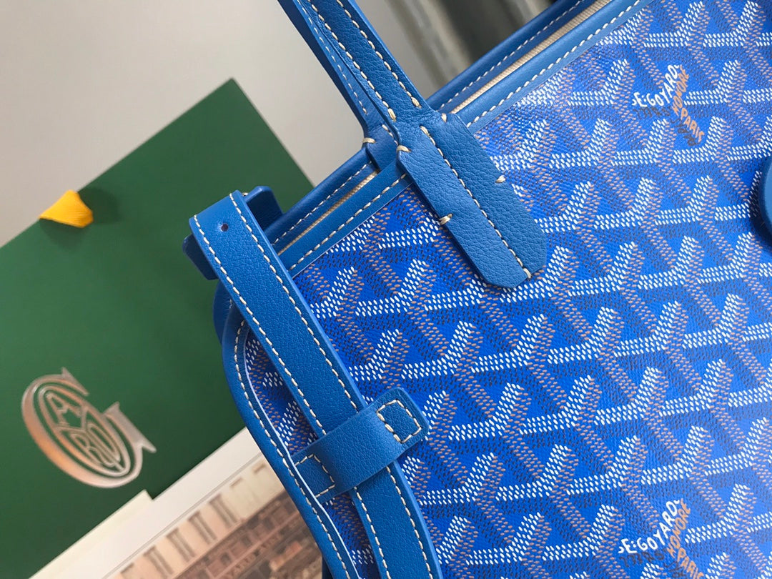 CHIEN GRIS BAG 33 IN SAPPHIRE BLUE GOYARDINE CANVAS AND TAN CALFSKIN TRIM
