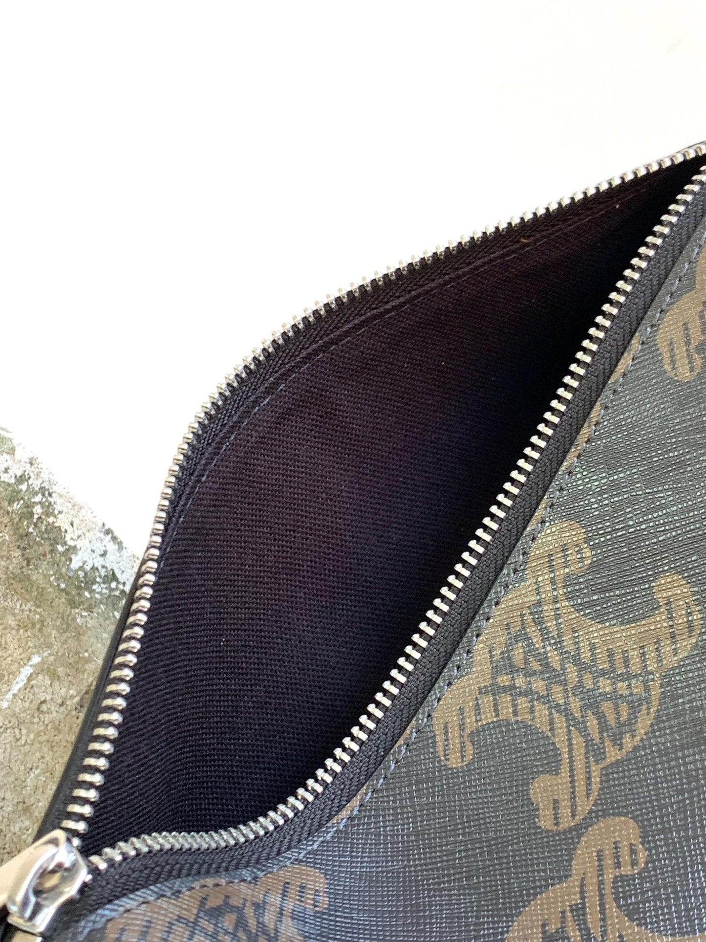 CYLINDRICAL 22 BAG BLACK BROWN COWHIDE