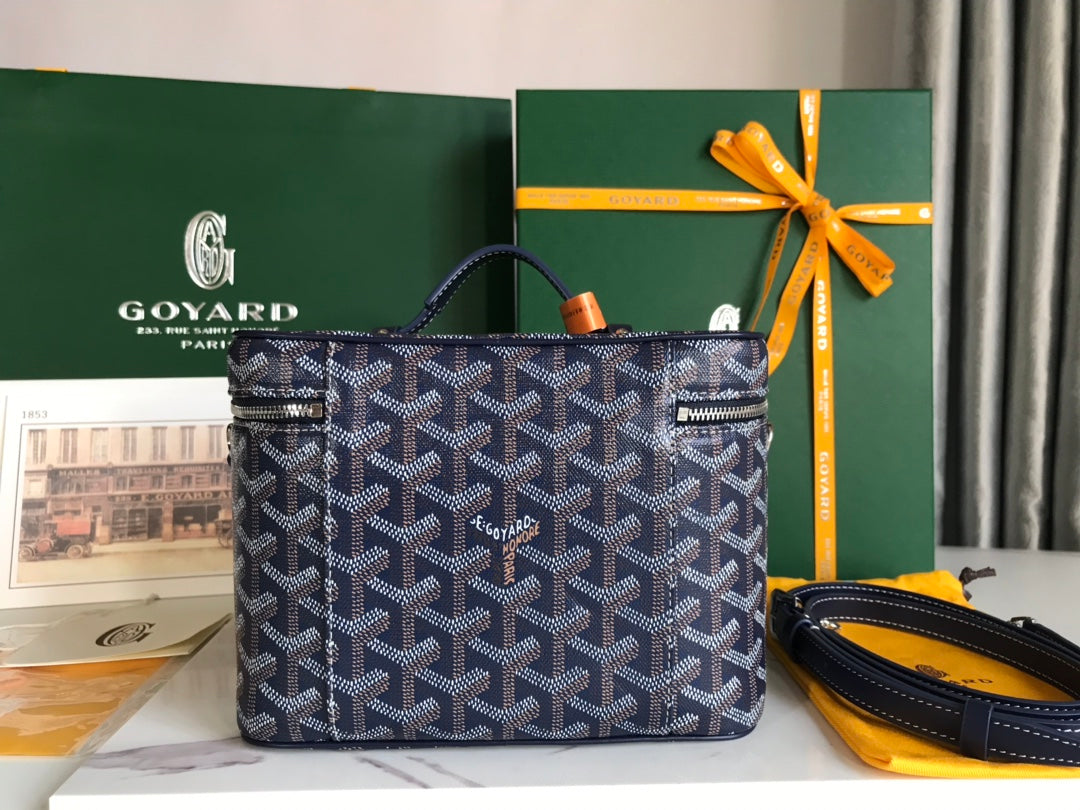 MUSE VANITY CASE 20 IN NAVY BLUE GOYARDINE CANVAS