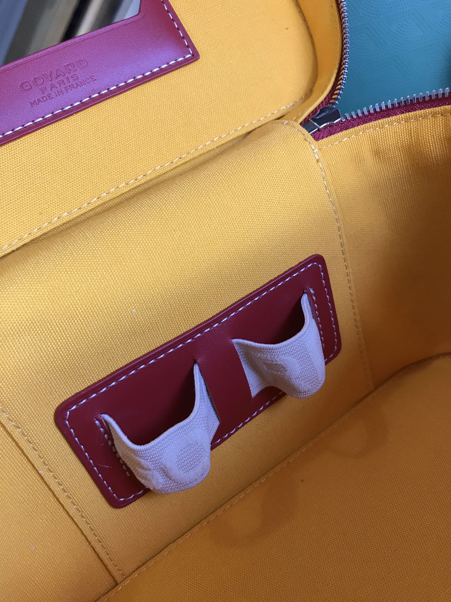 MUSE VANITY CASE 20 IN CLASSIC RED GOYARDINE CANVAS
