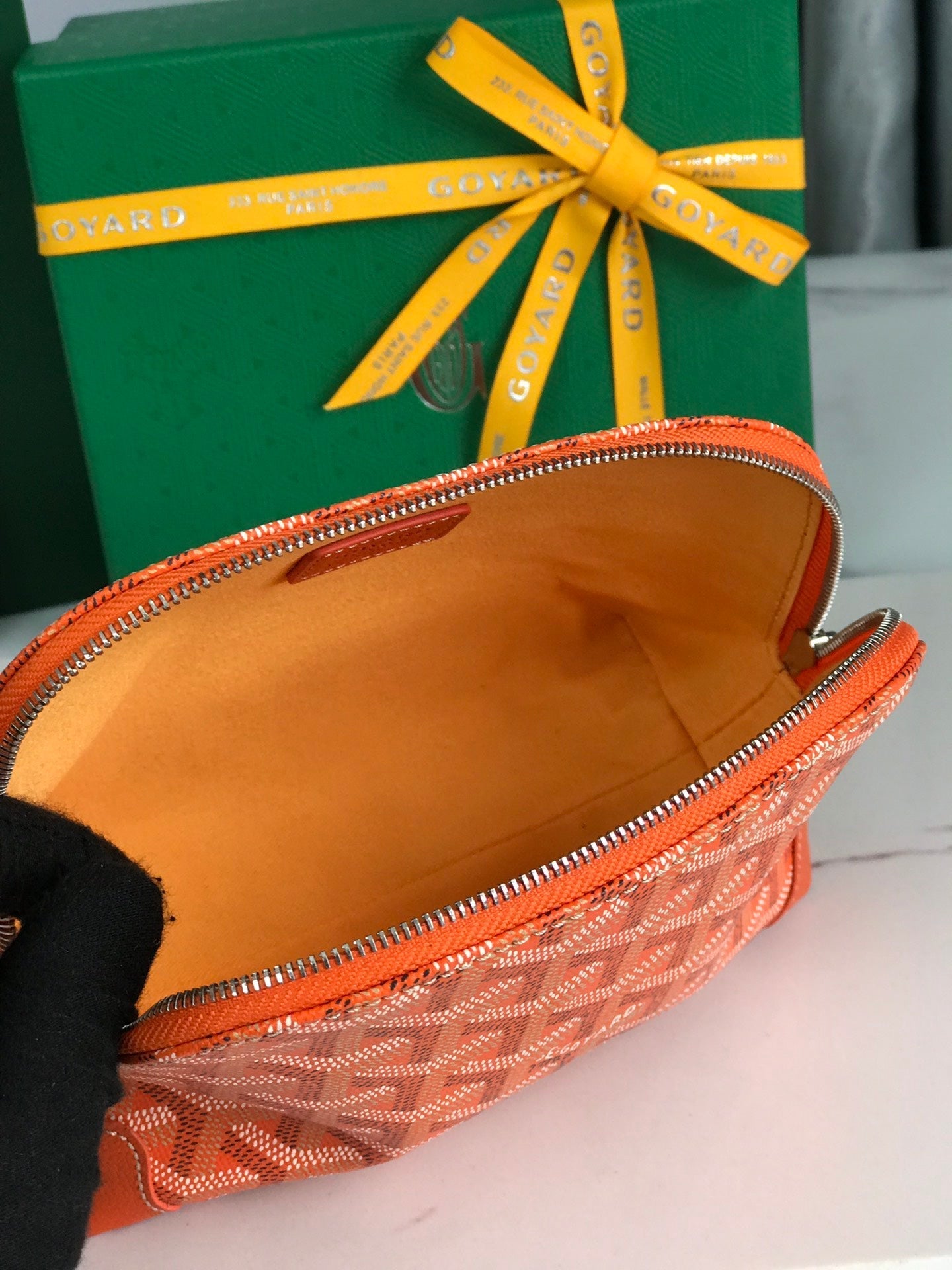 VEND?ME COSMETIC POUCH 17 IN ORANGE GOYARDINE CANVAS AND CALFSKIN TRIM