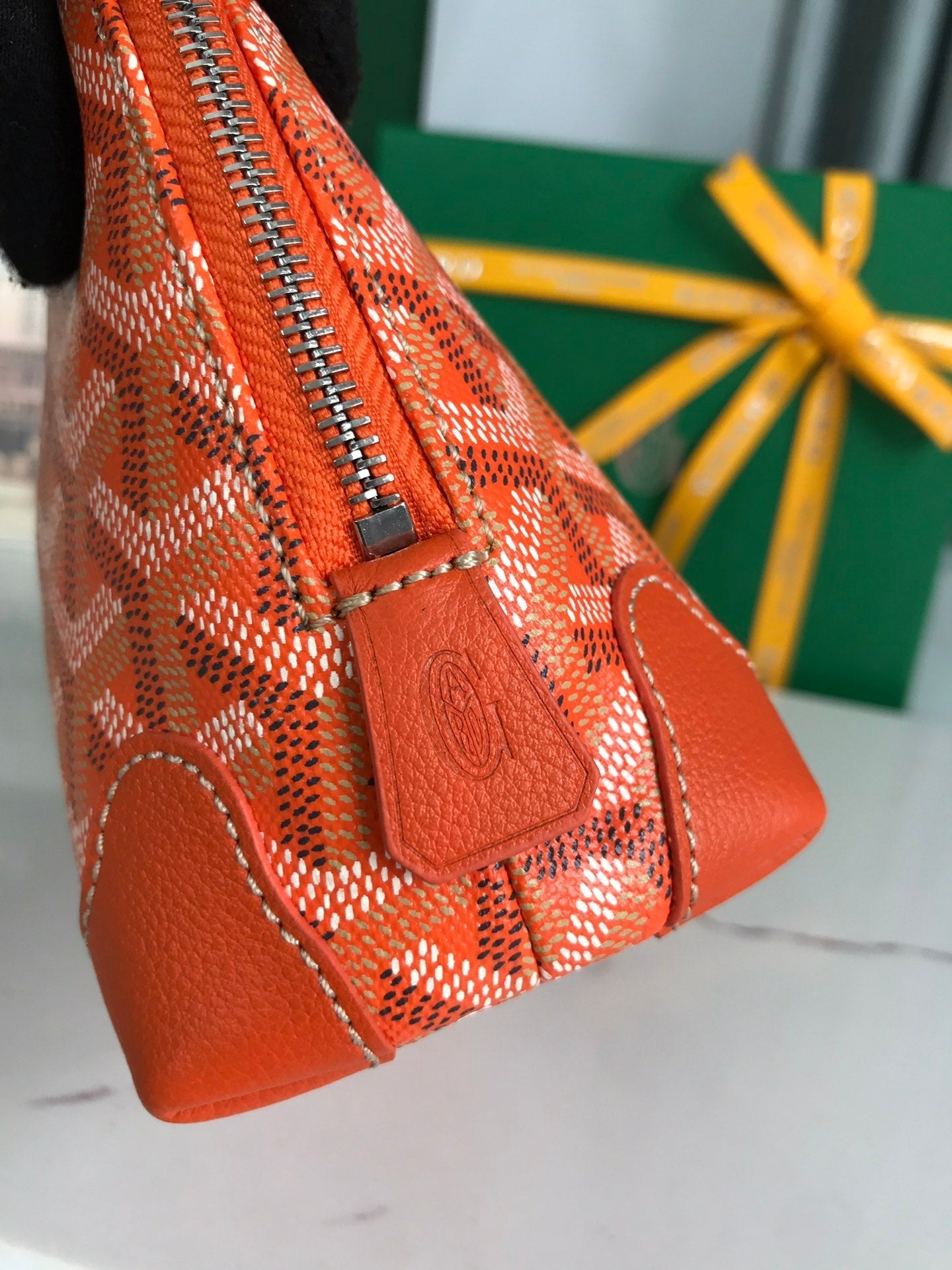 VEND?ME COSMETIC POUCH 17 IN ORANGE GOYARDINE CANVAS AND CALFSKIN TRIM