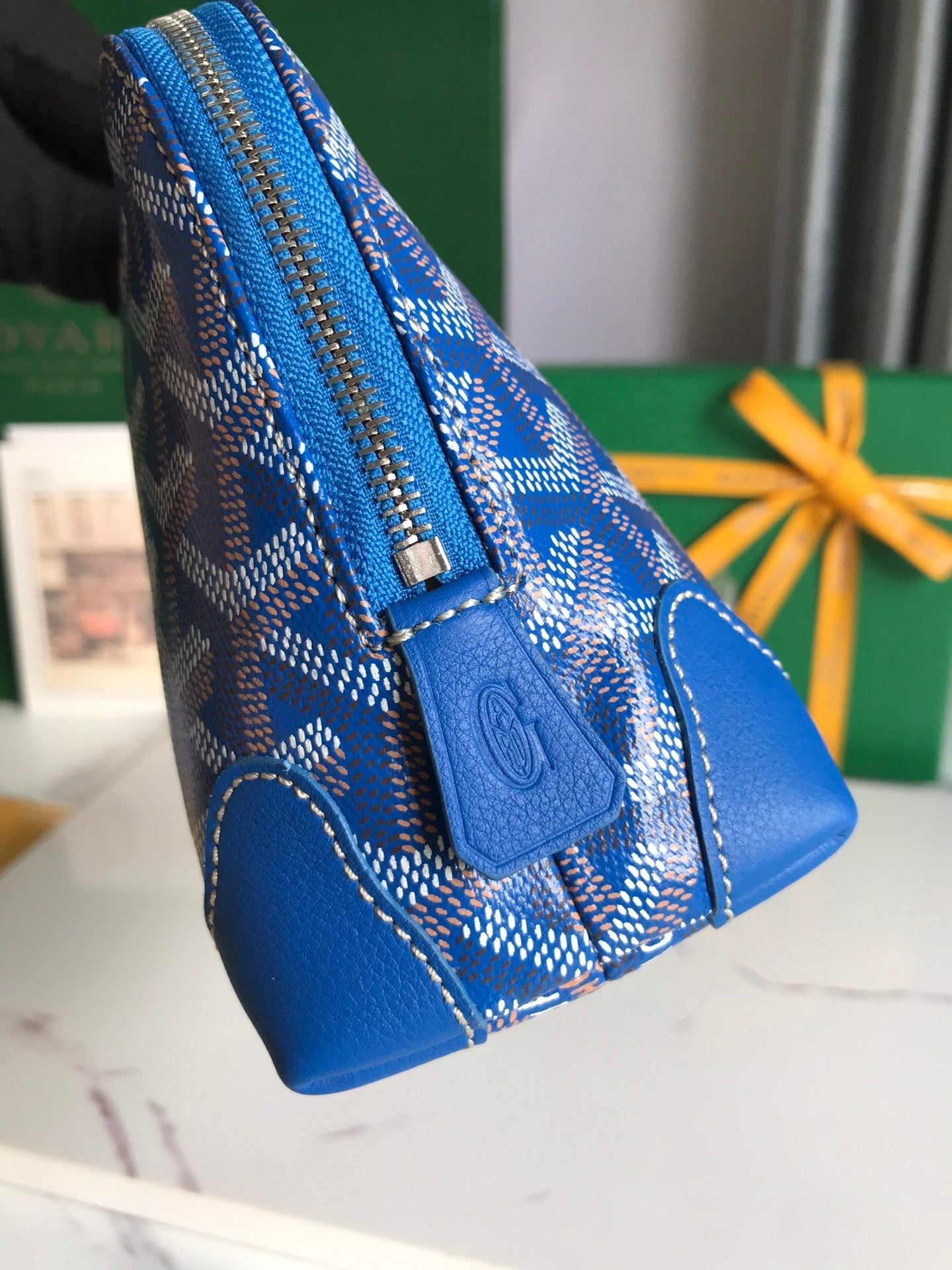 VEND?ME COSMETIC POUCH 17 IN SAPPHIRE BLUE GOYARDINE CANVAS AND CALFSKIN TRIM