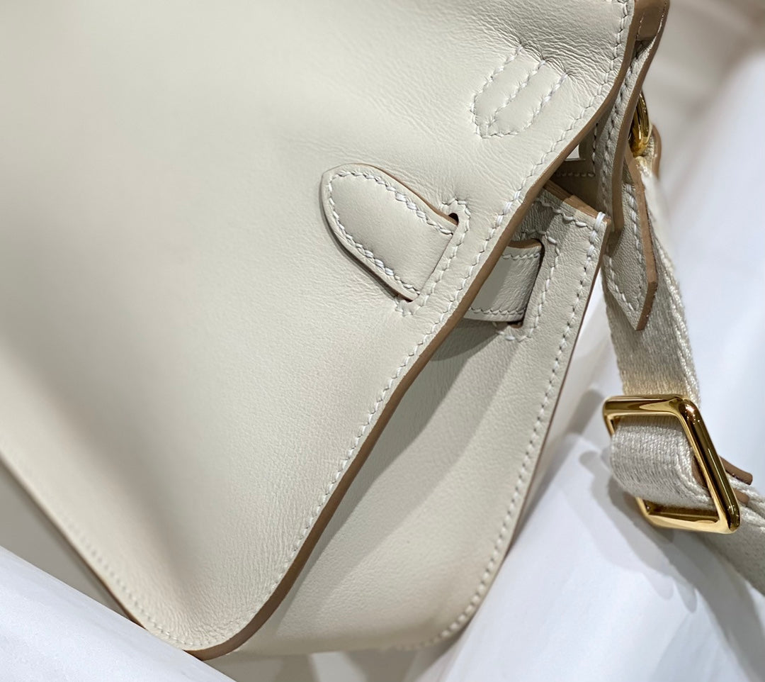 HM JYPSI¨¨RE MINI 23 CREAM CALFSKIN GOLD HARDWARE