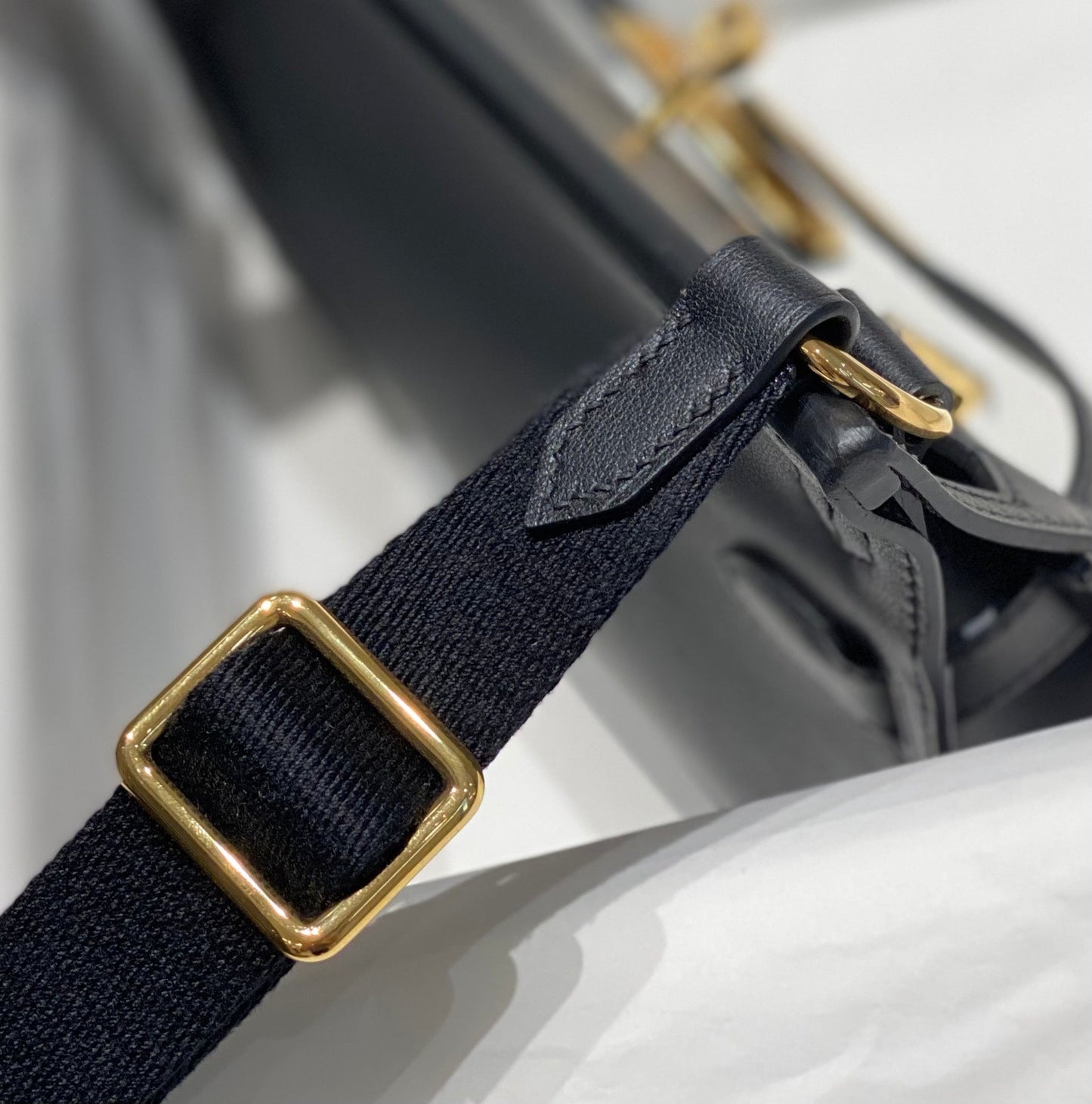 HM JYPSI¨¨RE MINI 23 BLACK CALFSKIN GOLD HARDWARE